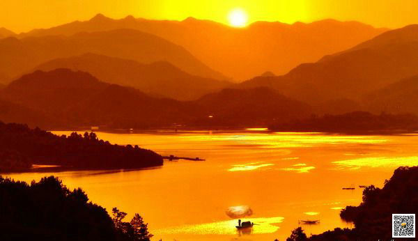 宜昌天龙湾风景区，乘船游百岛湖，参观世界最小道观石柱观