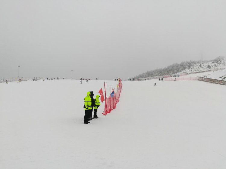 宜昌五峰国际滑雪场12月5日开业跟团游特价二日游仅需68元